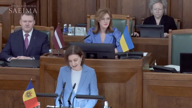 VIDEO | Maia Sandu a început discursul din Parlamentul leton cu poezia „În limba ta” de Grigore Vieru