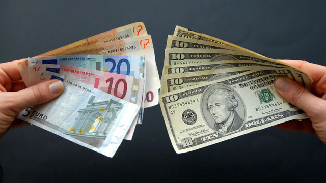 Curs valutar 5 aprilie 2026: Cât valorează un euro și un dolar
