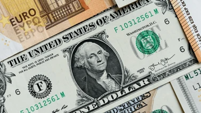 Cât valorează un euro și un dolar. Cursul valutar stabilit de BNM pentru astăzi, 6 aprilie