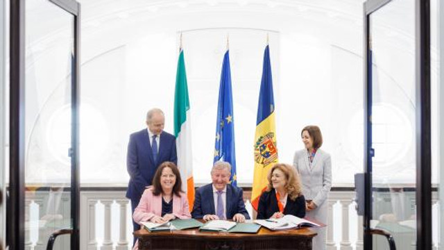 Republica Moldova și Irlanda au semnat acordul privind recunoașterea reciprocă a permiselor de conducere
