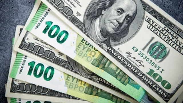 Curs valutar 27 aprilie 2026: Cât valorează un euro și un dolar
