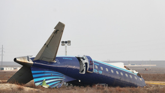 Rusia a recunoscut oficial că a doborât avionul companiei Azerbaijan Airlines în 2024, chiar în ziua de Crăciun: 38 de oameni au murit

