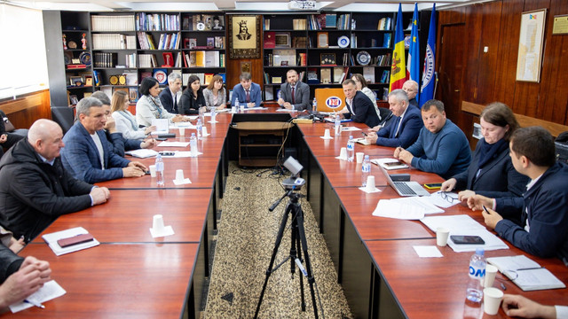 Dialog dintre autoritățile centrale și cele locale, la Comrat: „Doar prin cooperare și respect reciproc vom putea să asigurăm dezvoltarea durabilă a regiunii și întregii țări”