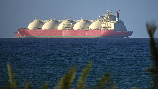 Iranul anunță că Strâmtoarea Ormuz este „complet deschisă” pentru navele comerciale pe durata armistițiului din Liban