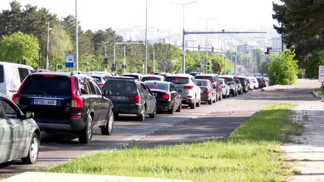 Flux sporit de mașini spre Chișinău: Poliția îndeamnă șoferii la prudență

