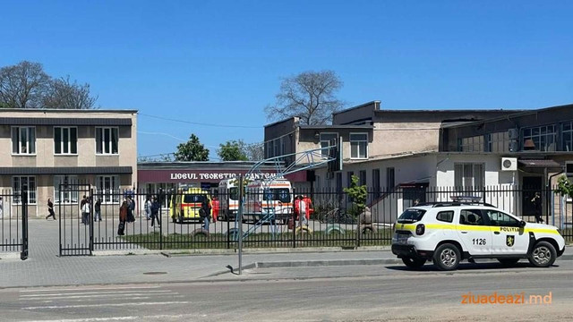 Opt elevi din Cahul au fost internați în spital după ce un coleg a pulverizat gaz lacrimogen în clasă