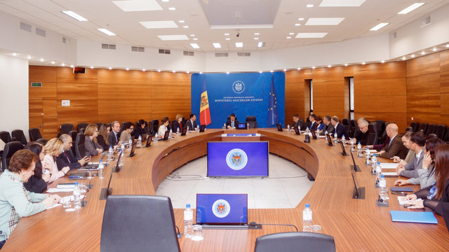 Ședința Comitetului Național pentru Combaterea Traficului de Ființe Umane, organizată la MAE. Măsurile active de prevenire a fenomenului, pe agenda discuțiilor