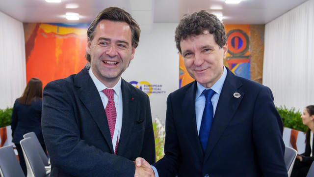 Eveniment de nivel înalt dedicat Coridorului Vertical de Gaze, organizat de Nicușor Dan la Erevan. A fost prezent și Nicu Popescu, emisarul special al președintei Maia Sandu pentru afaceri europene (FOTO)