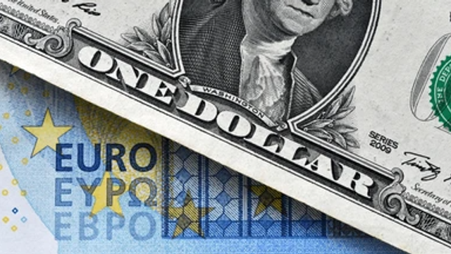 Dolarul se ieftinește cu 15 bani. Cât valorează euro astăzi, 7 mai