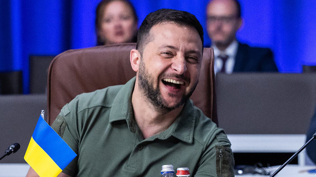 Umilința supremă: Zelenski a dat decret prin care „autorizează” parada lui Putin și a pus coordonatele GPS ale Pieței Roșii din Moscova
