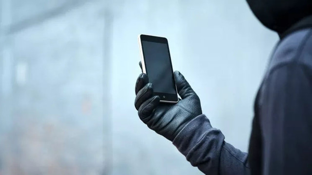 Atenție la escrocherii telefonice! CNPDCP avertizează cetățenii să nu ofere date personale necunoscuților
