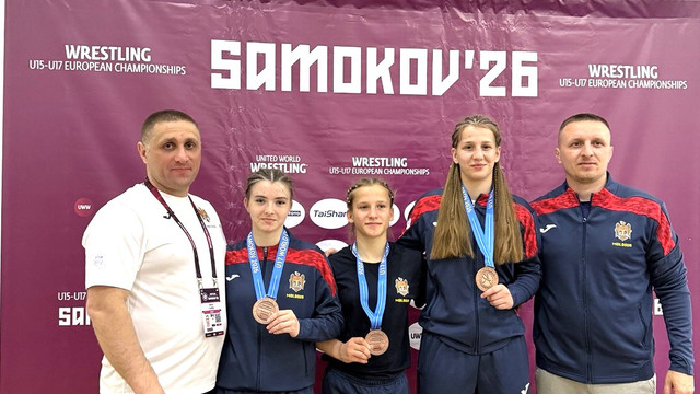Trei medalii de bronz cucerite de sportive din Republica Moldova la Campionatul European de lupte U-17

