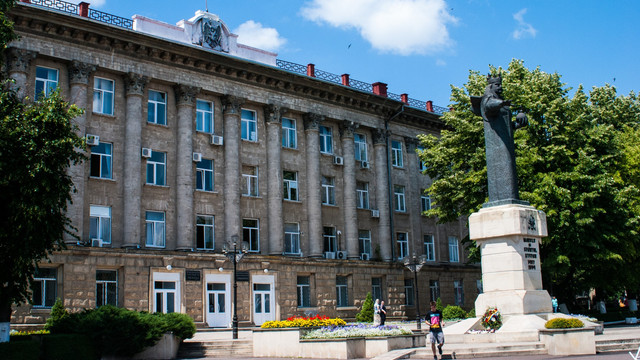 Primăria Bălți avertizează asupra calității apei și cere intervenția autorităților centrale
