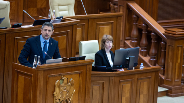 Proiect dezbătut în Parlament: CNA va investiga infracțiunile economice grave, iar directorul ar putea obține dreptul la două mandate 

