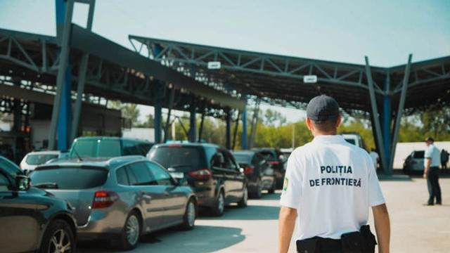 Peste 70 de mii de persoane au traversat frontiera în ultimele 24 de ore. Câți străini au fost întorși de la graniță
