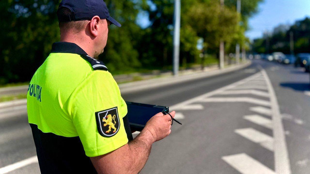 Peste 4.000 de încălcări rutiere în weekend. 88 de șoferi, prinși beți la volan
