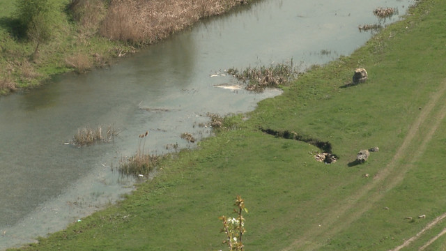 Hidrologii avertizează asupra riscului de inundare a terenurilor adiacente râului Răut. Autoritățile locale, îndemnate să monitorizeze barajele


