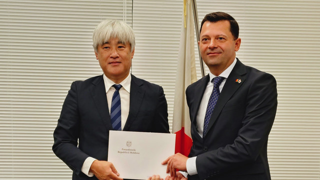 Ambasadorul R. Moldova în Japonia, Sergiu Mihov, a înmânat copiile scrisorilor de acreditare