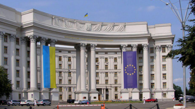 MAE ucrainean califică drept „șantaj nerușinat” amenințarea Moscovei cu atacuri asupra Kievului

