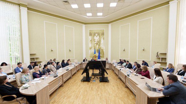 Raport: Reforma justiției avansează, 60% dintre judecătorii supuși vettingului au fost evaluați