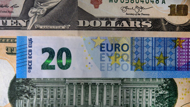 Curs valutar 27 mai 2026: Cât valorează un euro și un dolar
