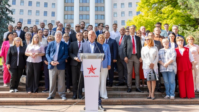 Raport: Donații nedeclarate și servicii necontabilizate în campania Blocului Patriotic din 2025