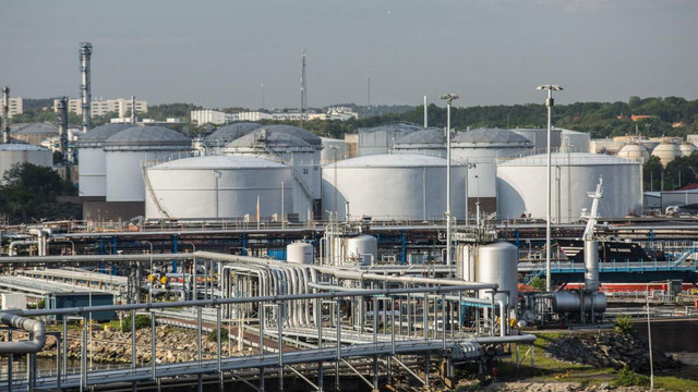 Republica Moldova va crea stocuri de urgență de produse petroliere. Vitalie Mîța: „Scopul acestui proiect este instituirea unui mecanism național, clar, funcțional”