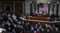 „Doar Congresul poate declara război”. Puterile lui Donald Trump privind războiul din Iran au fost limitate de Camera reprezentanților a SUA
