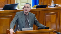 Renato Usatîi se retrage din Comisia de securitate națională a Parlamentului
