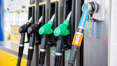 ANRE anunță noi prețuri la carburanți. Cât vor costa benzina și motorina mâine, 10 iunie 
