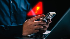Două persoane din stânga Nistrului, reținute pentru implicare într-o schemă de escrocherie cu investiții online