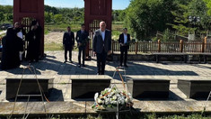 Prim-ministrul interimar al României, Ilie Bolojan, omagiu eroilor români la Țiganca: „Ne plecăm frunțile în fața sacrificiului lor”
