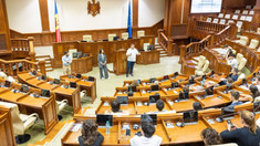Parlamentul a adus un omagiu celor care au luptat pentru apărarea independenței și integrității teritoriale a R. Moldova în timpul conflictului de la Nistru