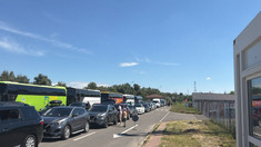 Trafic intens la punctul de trecere Giurgiulești-Galați. Călătorii sunt îndemnați să aleagă rute alternative

