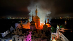 Alexandru Munteanu și Igor Grosu condamnă atacul asupra Lavra Pecerska: „O țintă a agresiunii împotriva identității și patrimoniului cultural ucrainean” 