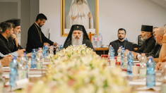 Noua Adunare Eparhială a Arhiepiscopiei Chișinăului și-a început activitatea. Ședința de constituire, prezidată de Înaltpreasfințitul Părinte Mitropolit Teofan (FOTO)