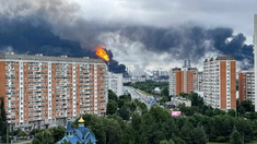 Zelenski, după atacul masiv cu drone de azi: „Dacă Ucraina arde, va arde și Moscova voastră”. Kremlinul i-a răspuns (VIDEO) 
