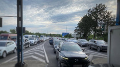 Trafic intens la PTF Leușeni. Autoritățile recomandă puncte alternative de traversare
