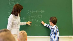 „Schimbarea modului de calcul nu înseamnă mai puțină odihnă, ci doar o nouă formulă”. Ministra Muncii explică noile reguli privind concediile profesorilor