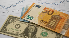 Cât valorează un euro și un dolar. Cursul valutar stabilit de BNM pentru astăzi, 27  iunie
