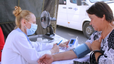 Canicula provoacă urgențe medicale: 13 persoane au suferit insolații, iar alte șase au prezentat sincope. Recomandările specialiștilor

