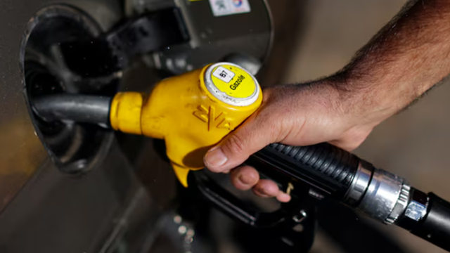 Benzina și motorina vor costa mai puțin mâine, 9 iunie
