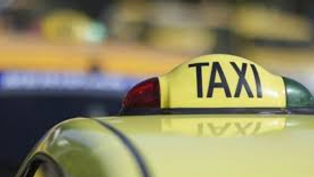 Noi reguli pentru taximetriști: Plățile vor fi făcute obligatoriu prin bănci
