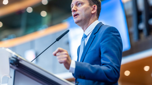 Parlamentul European cere deschiderea negocierilor de aderare pe clustere cu R. Moldova fără întârziere

