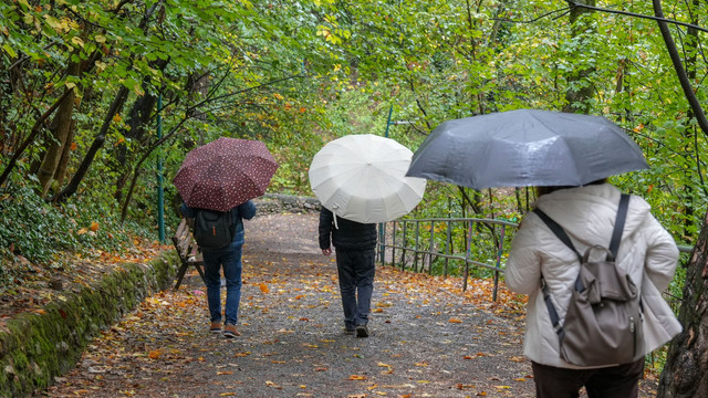 METEO | Vremea instabilă se menține și astăzi