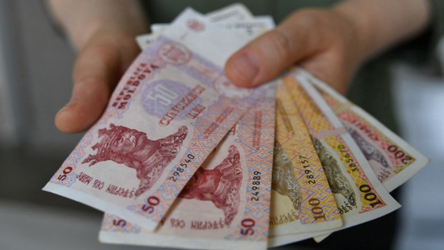 Guvernul va evalua anual necesitatea ajustării salariului minim
