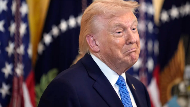 Trump susține negocieri directe între Zelenski și Putin: „Lăsați-i să se descurce, să-și rezolve singuri problemele”