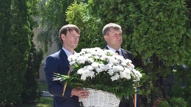 Viceprim-ministrul pentru reintegrare, Valeriu Chiveri a adus un omagiu participanților la acțiunile de apărare a independenței și integrității teritoriale a Republicii Moldova

