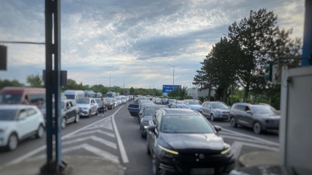Trafic intens la PTF Leușeni. Autoritățile recomandă puncte alternative de traversare
