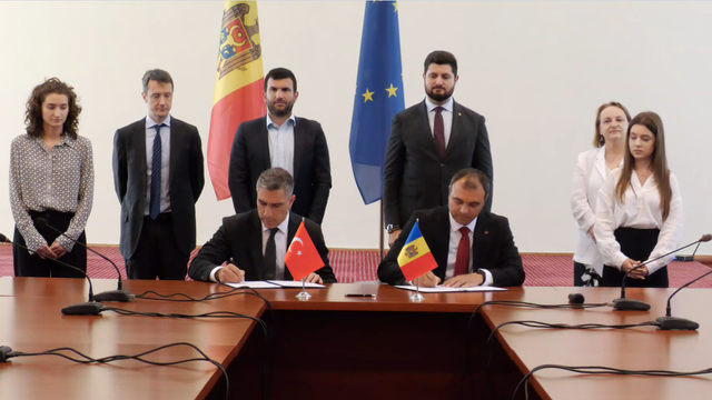 Contractul pentru construcția LEA 400 kV Bălți–Suceava, numită Linia rezilienței, a fost semnat. „Completează rețeaua de interconectări cu Uniunea Europeană”